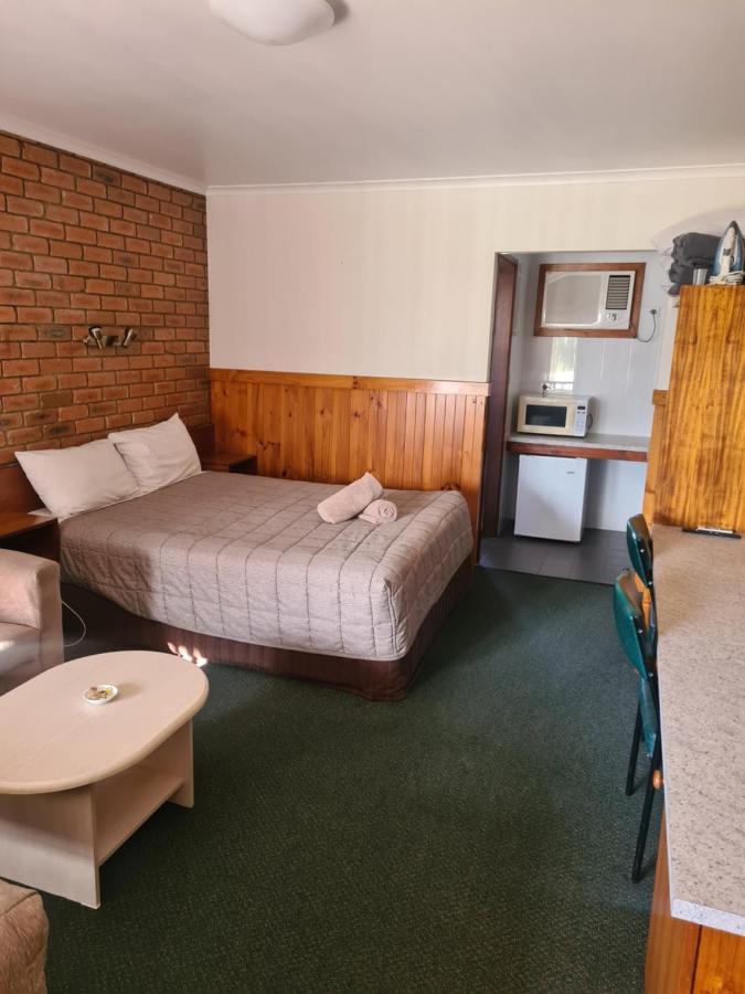 Regency Court Motel Cobram Εξωτερικό φωτογραφία